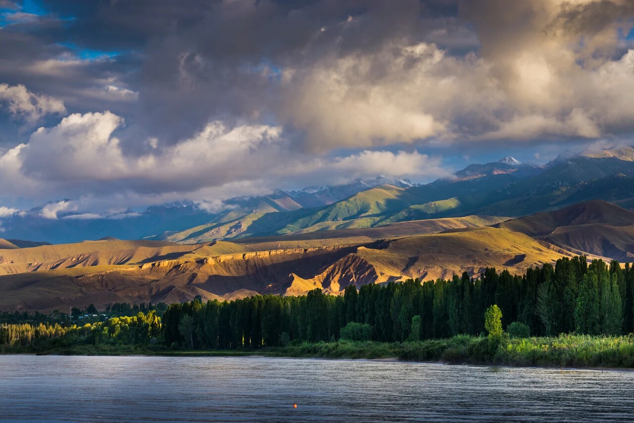 Jezioro Issyk-Kul Kirgistan