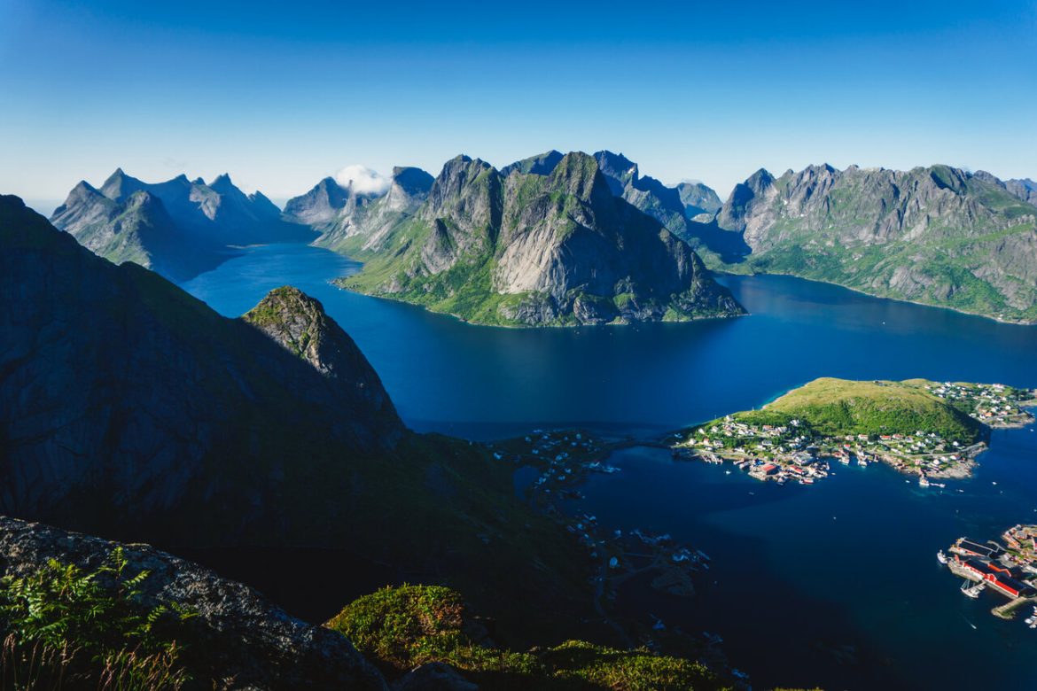 Widok na Reine Lofoty